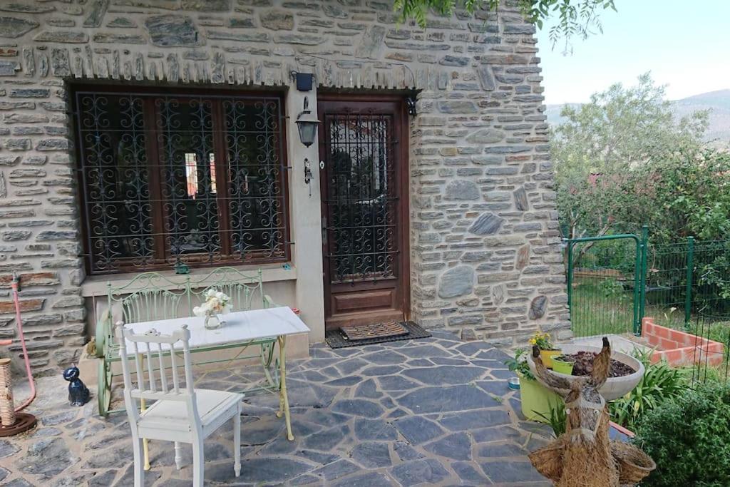 Appartement En Rez De Jardin Cyclistes Bien Venus Prades  Exteriör bild